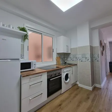 Aguadulce, Apto Santa Monica 2 Hab Con Terraza, Aire, Wifi, A 5 Min De La Playa Appartement